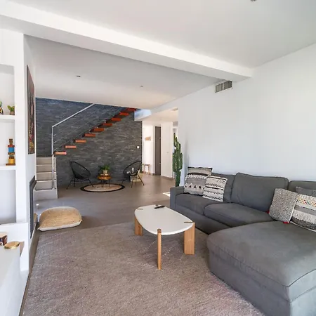 In Spain Near & Private Pool Vila *